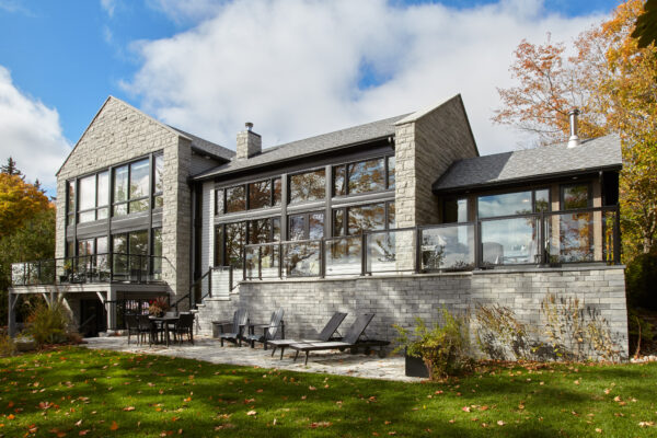 Bluff Hill house